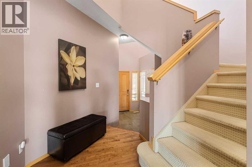 146 Panamount Villas NW, Calgary, Alberta  T3K 0A3 - Photo 2 - A2292967