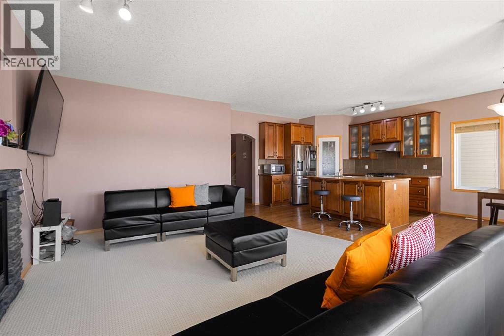 146 Panamount Villas NW, Calgary, Alberta  T3K 0A3 - Photo 5 - A2292967