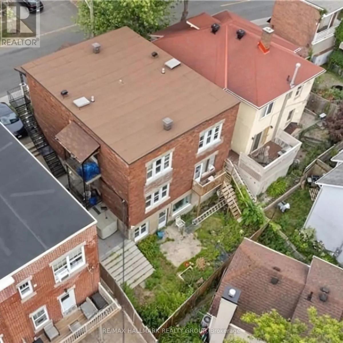 2 - 9 Acacia Avenue, Ottawa, Ontario  K1M 0P3 - Photo 3 - X12998494