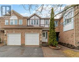 17 LOCHELAND CRESCENT, Ottawa, Ontario