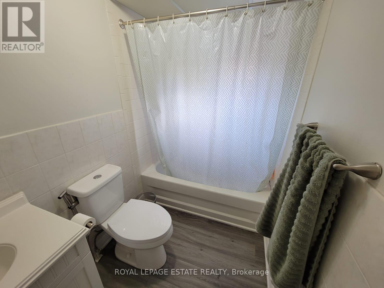 Upper - 13 Pinegrove Avenue, Toronto, Ontario  M1N 2G3 - Photo 9 - E12998522