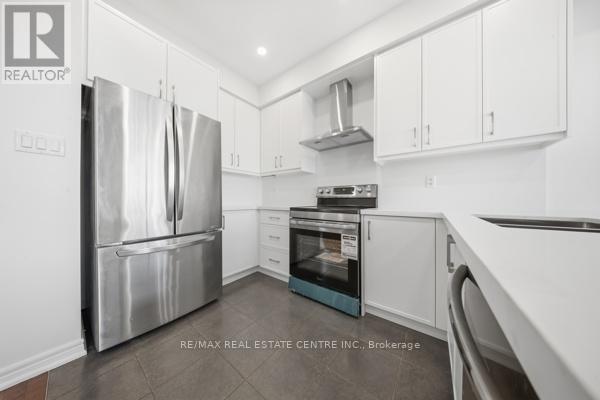 3085 Doyle Street, Mississauga, Ontario  L5M 0N2 - Photo 17 - W12994862