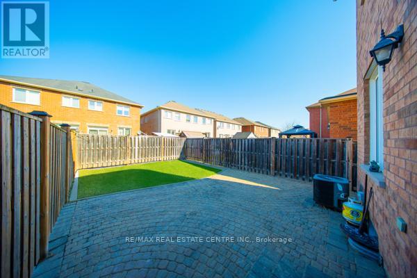 3085 Doyle Street, Mississauga, Ontario  L5M 0N2 - Photo 32 - W12994862