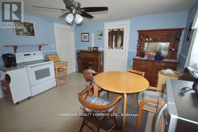 391 Raines Street, Georgina, Ontario  L4P 3C8 - Photo 8 - N12998458