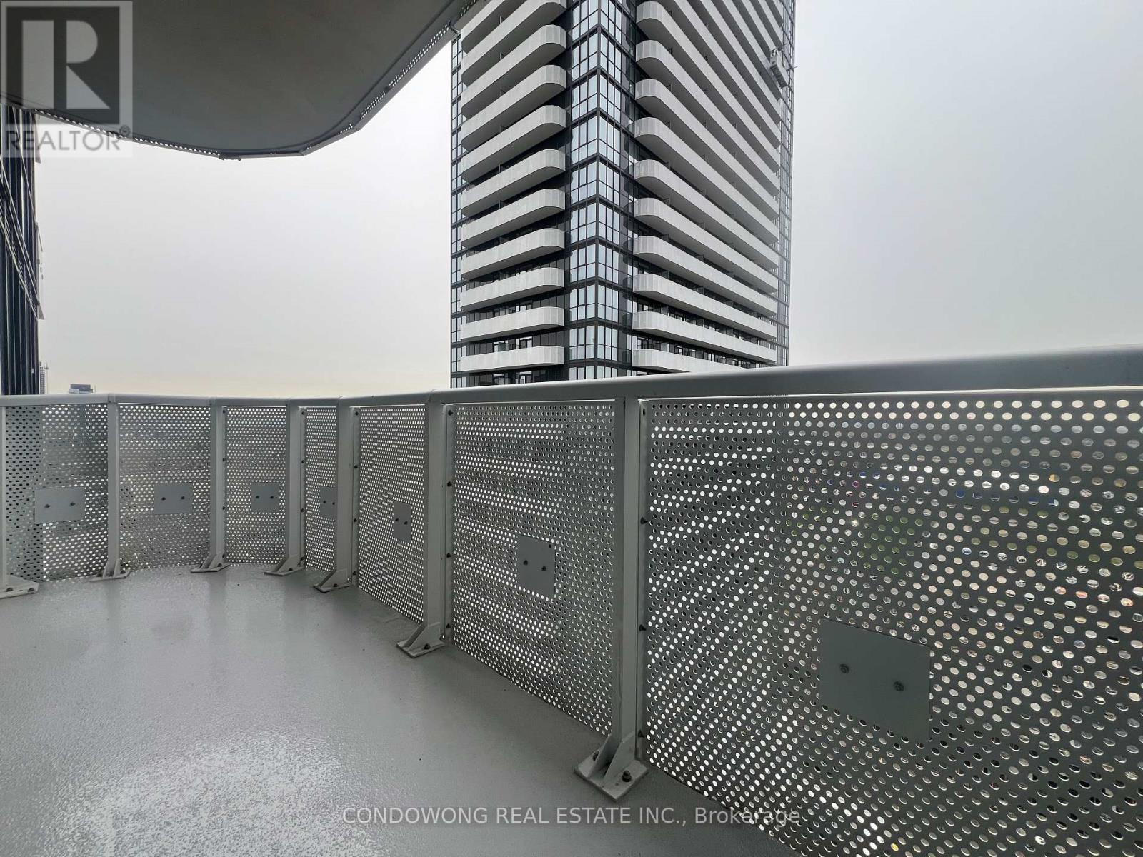 2210 - 8 Interchange Way, Vaughan, Ontario L4K 0R2 - Photo 15 - N12998490