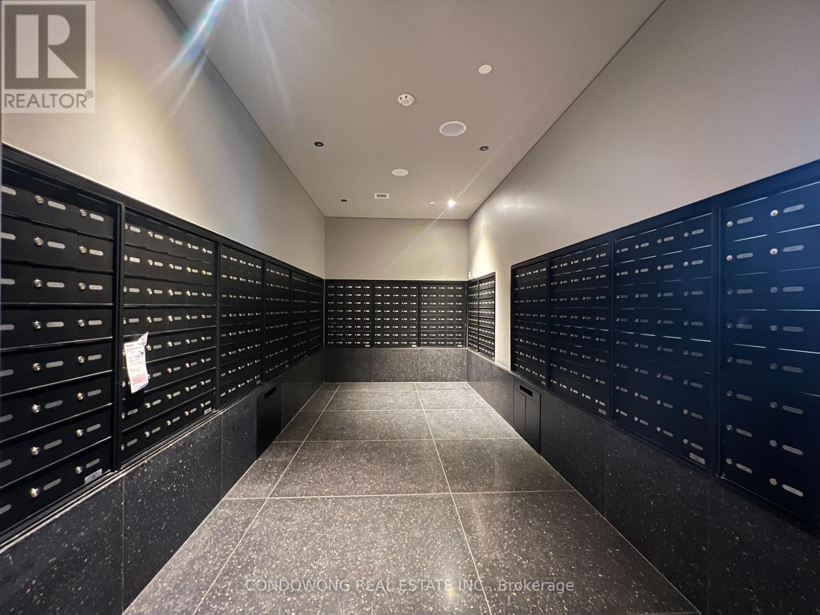 2210 - 8 Interchange Way, Vaughan, Ontario L4K 0R2 - Photo 17 - N12998490