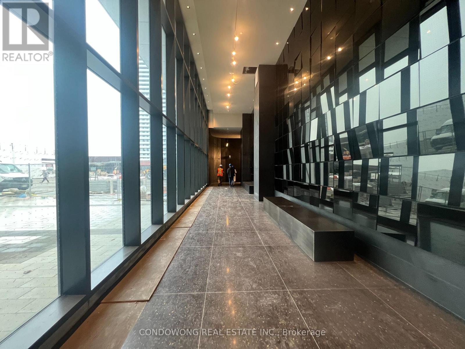 2210 - 8 Interchange Way, Vaughan, Ontario L4K 0R2 - Photo 22 - N12998490