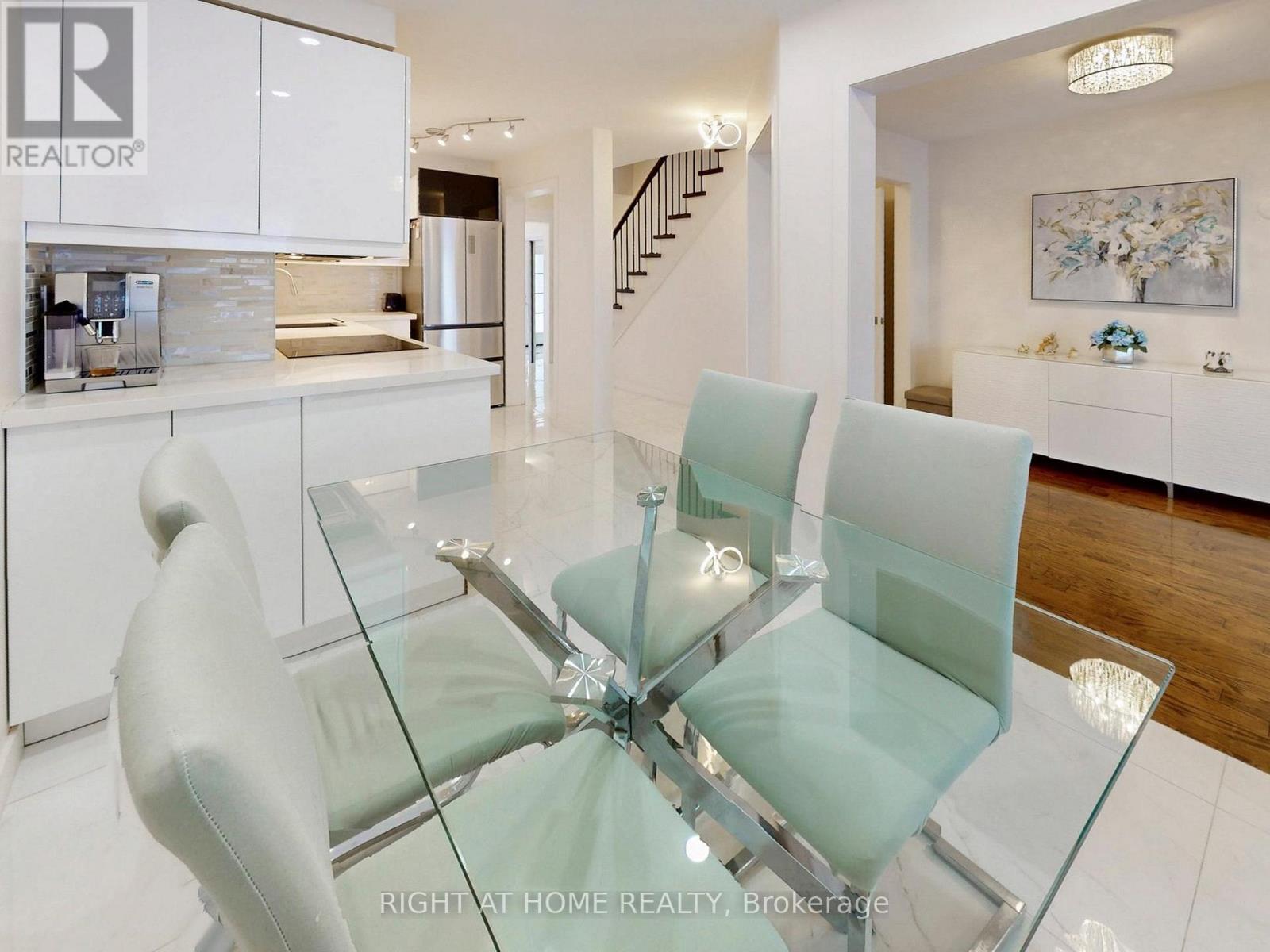 179 Vanguard Road, Vaughan, Ontario  L4K 5G8 - Photo 15 - N12998492