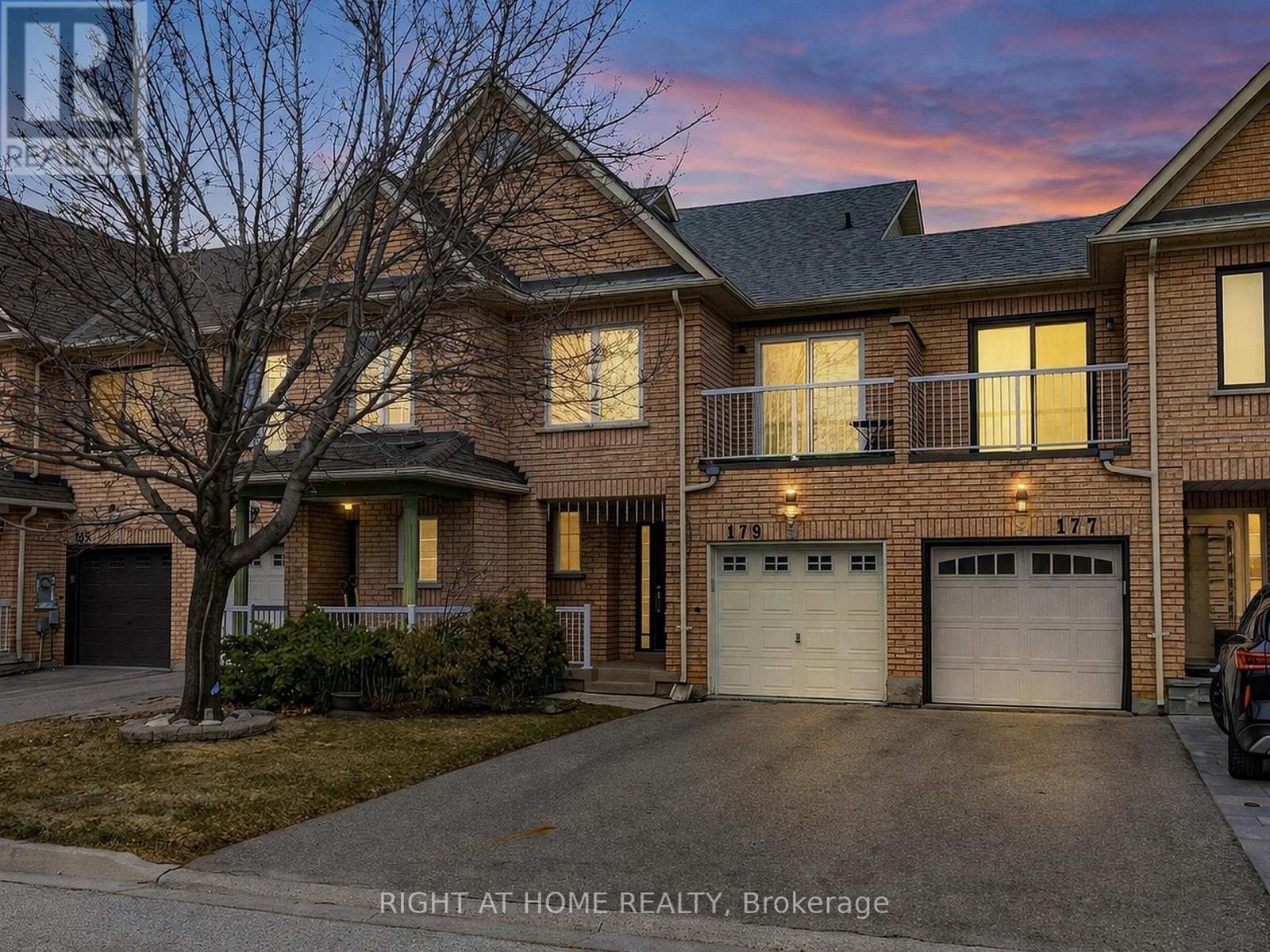 179 Vanguard Road, Vaughan, Ontario  L4K 5G8 - Photo 2 - N12998492