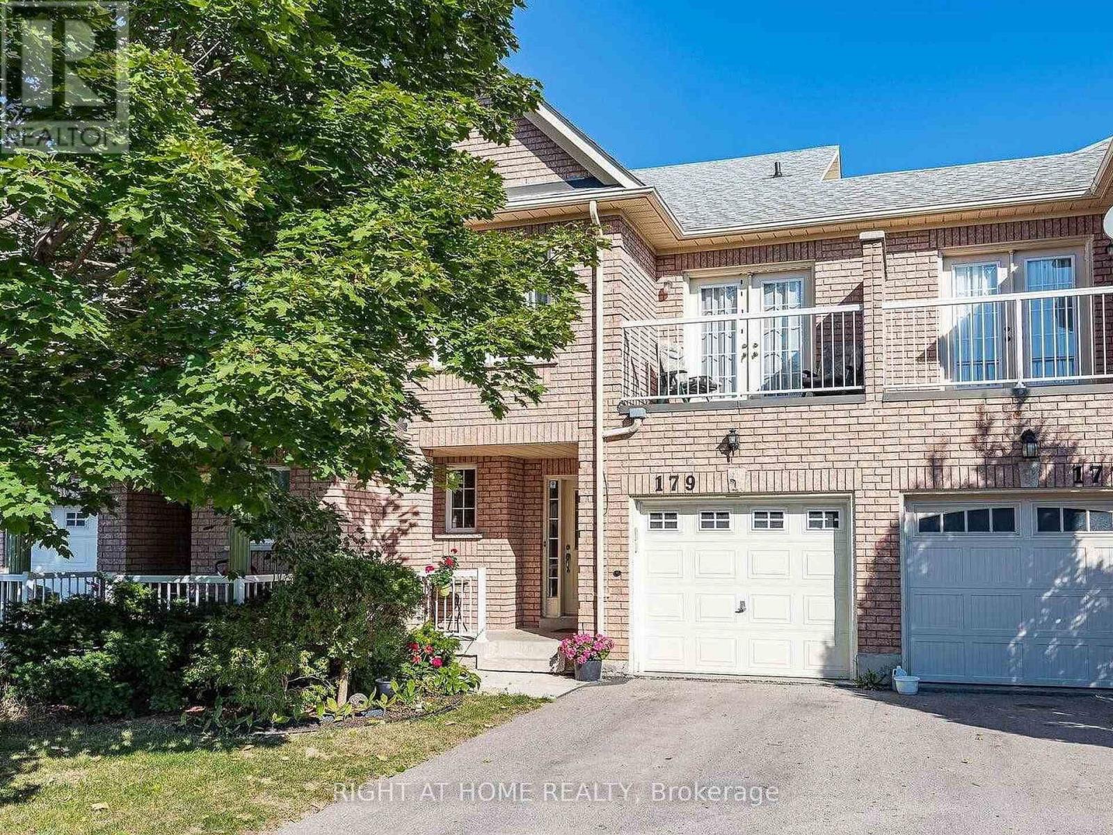 179 Vanguard Road, Vaughan, Ontario  L4K 5G8 - Photo 3 - N12998492