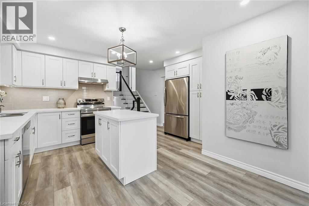 2344 Glastonbury Road, Burlington, Ontario  L7P 3Y3 - Photo 7 - 40817315