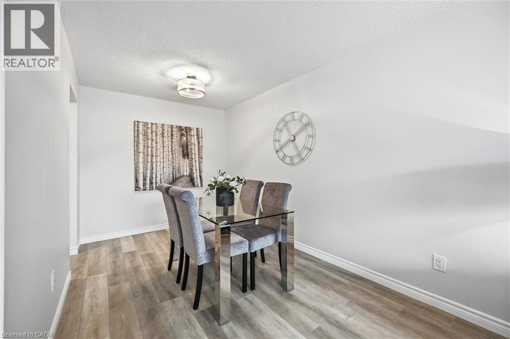 2344 Glastonbury Road, Burlington, Ontario  L7P 3Y3 - Photo 14 - 40817315