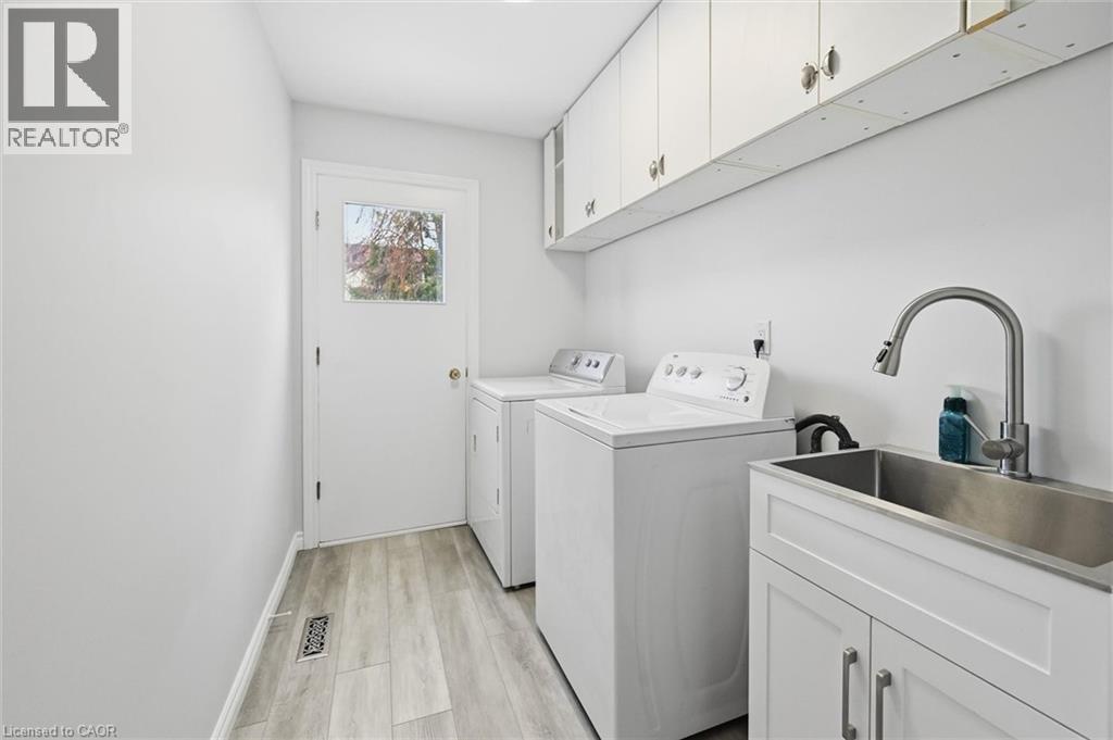 2344 Glastonbury Road, Burlington, Ontario  L7P 3Y3 - Photo 30 - 40817315