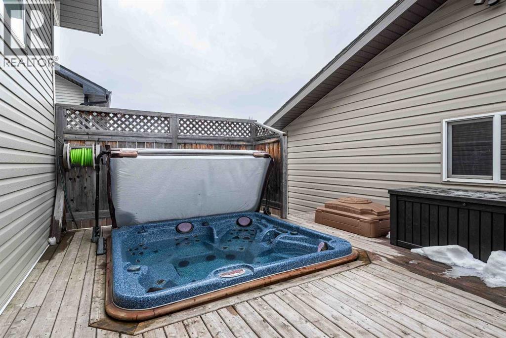 95 Inglewood Drive, Red Deer, Alberta  T4R 0B2 - Photo 5 - A2291723