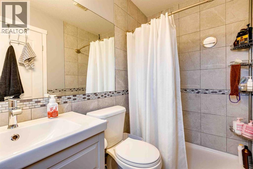 95 Inglewood Drive, Red Deer, Alberta  T4R 0B2 - Photo 25 - A2291723