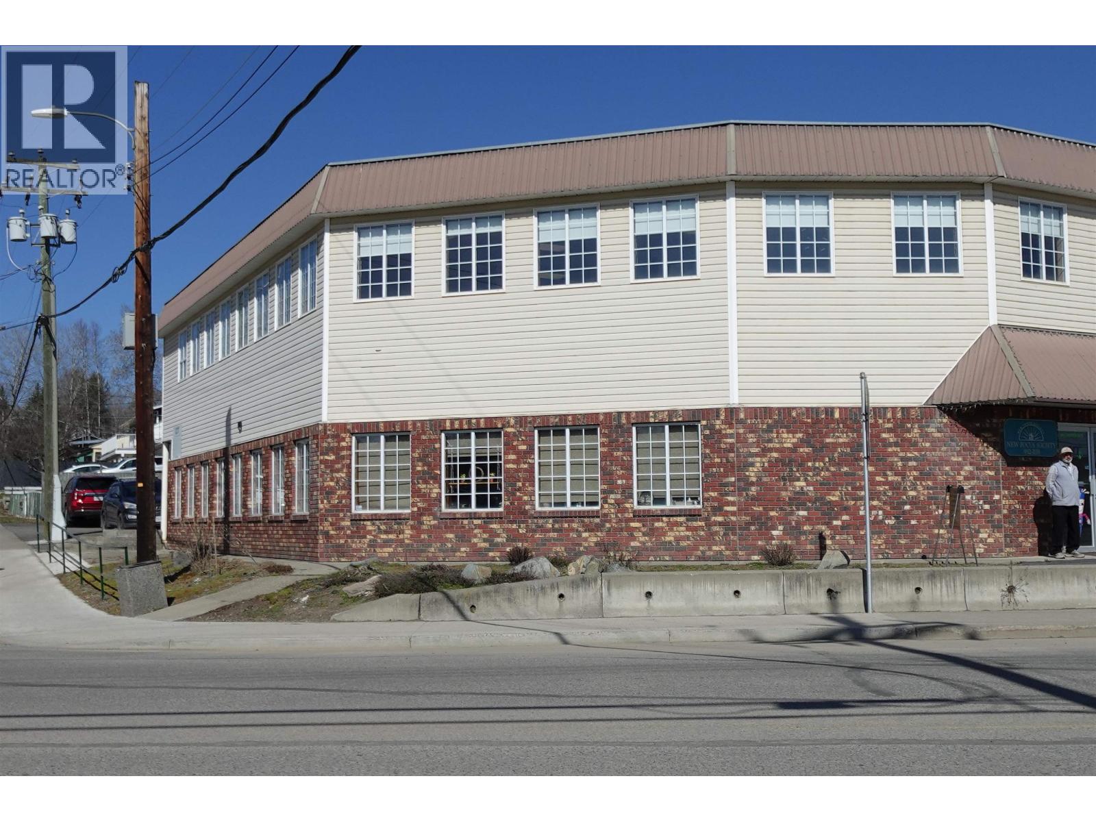 TOP FLR 469 ANDERSON DRIVE, Quesnel, British Columbia