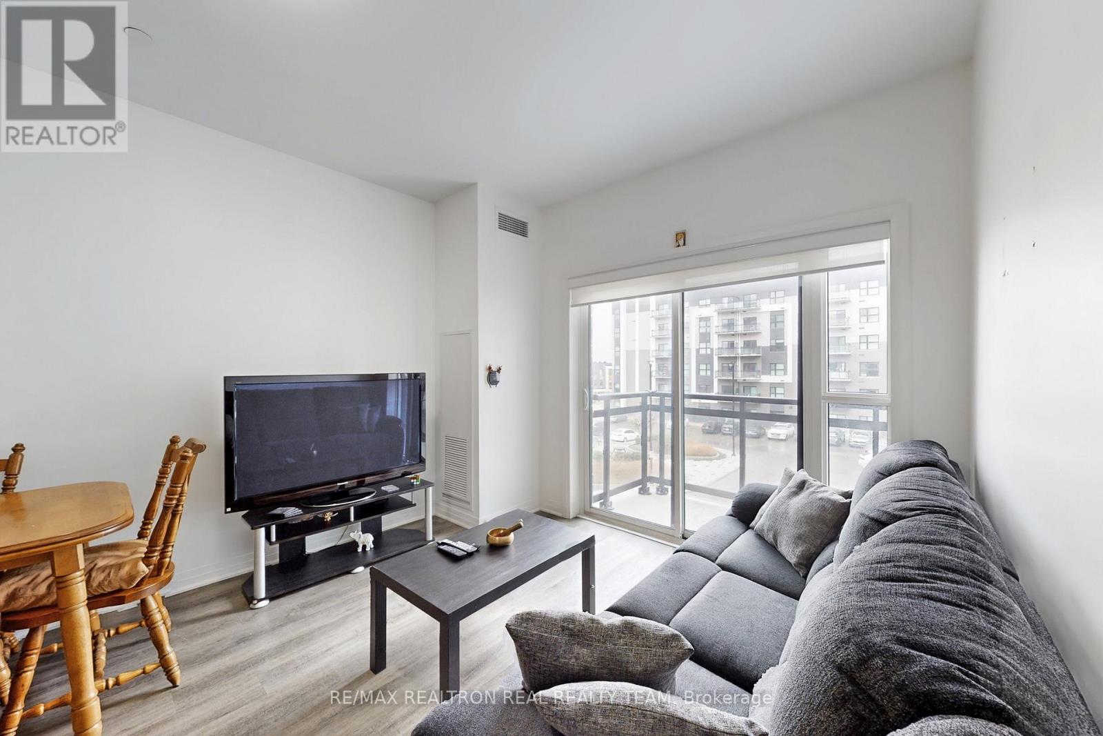 334 - 102 Grovewood Common, Oakville, Ontario  L6H 0X2 - Photo 10 - W12998446