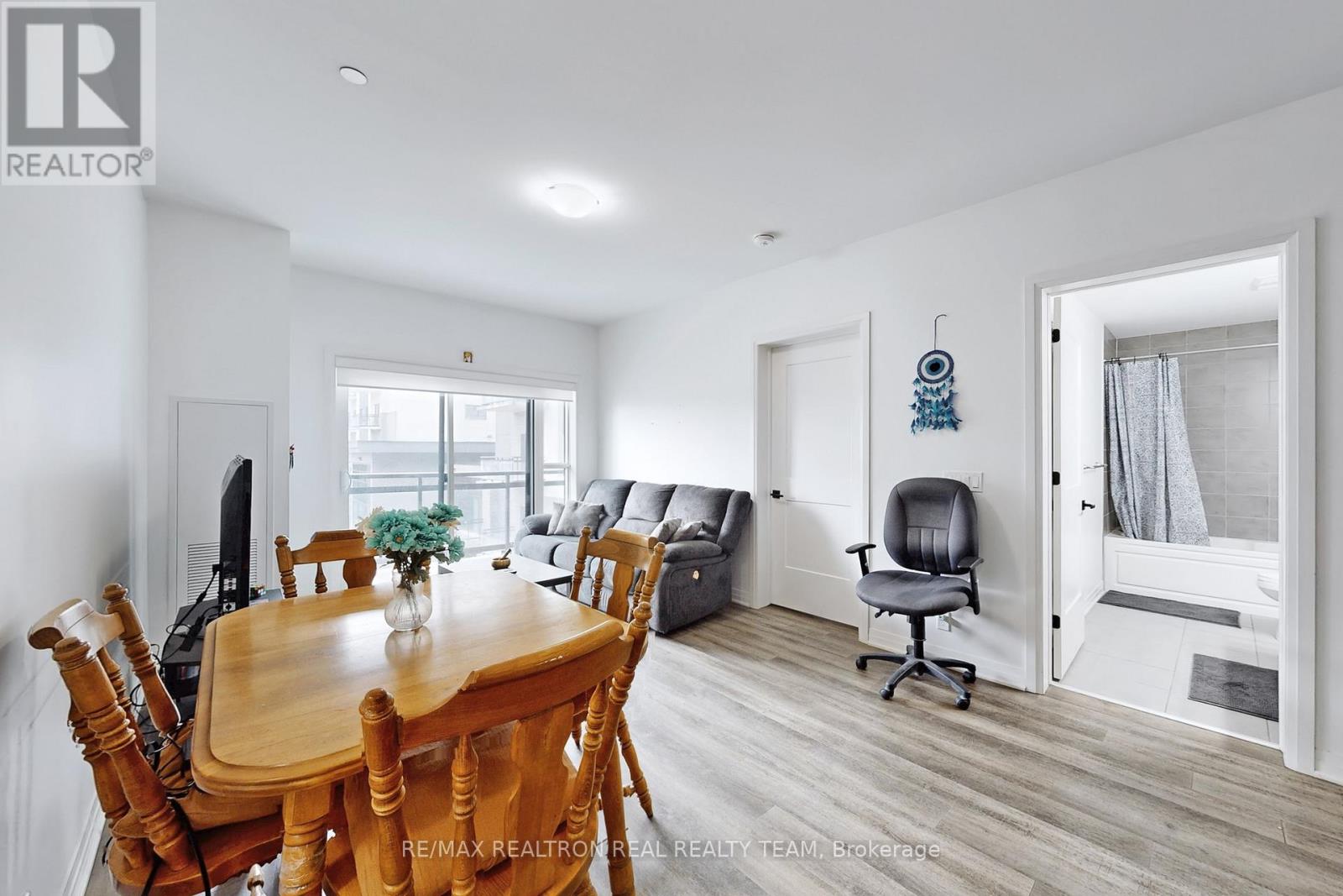 334 - 102 Grovewood Common, Oakville, Ontario  L6H 0X2 - Photo 15 - W12998446