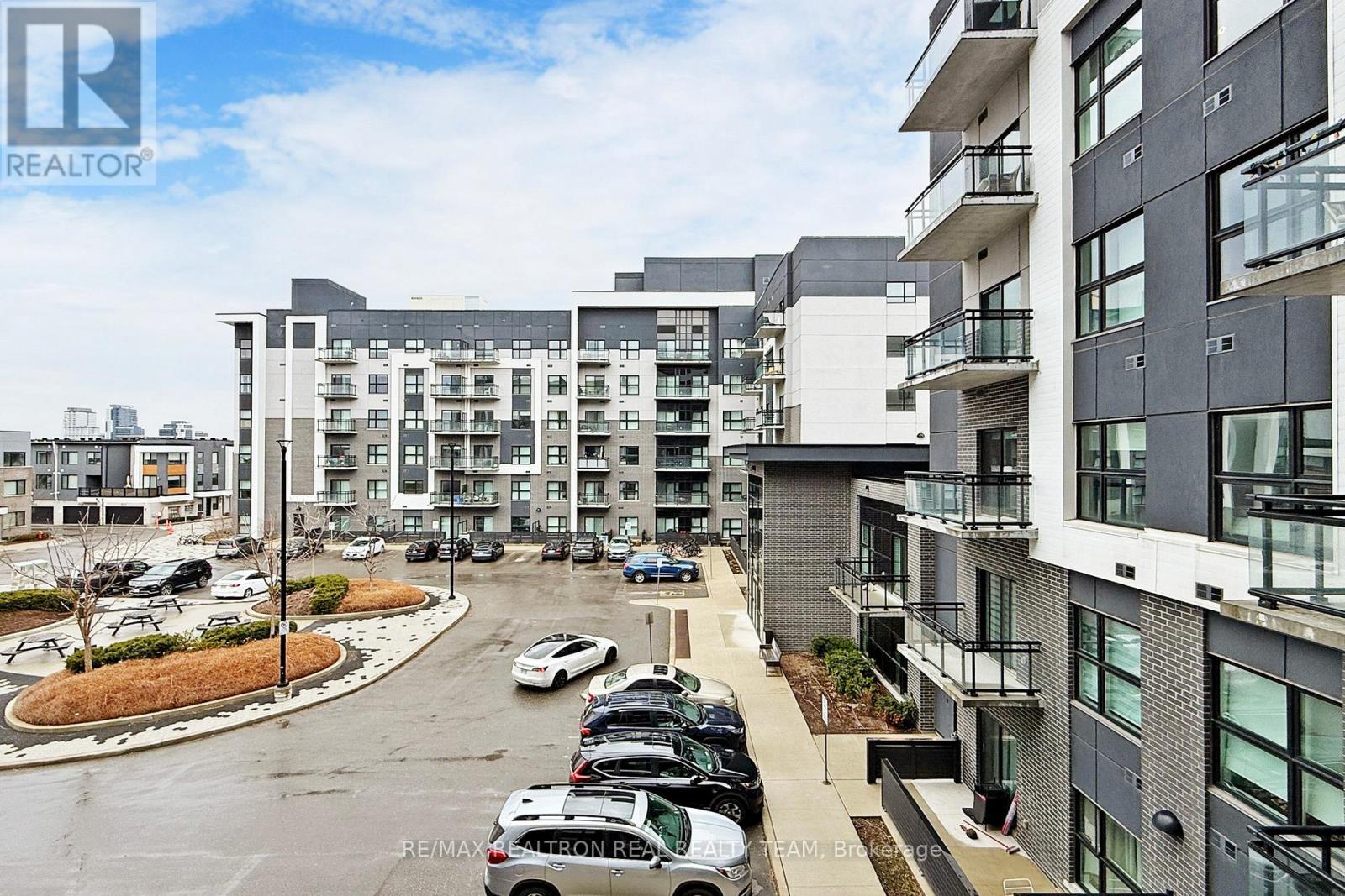 334 - 102 Grovewood Common, Oakville, Ontario  L6H 0X2 - Photo 36 - W12998446