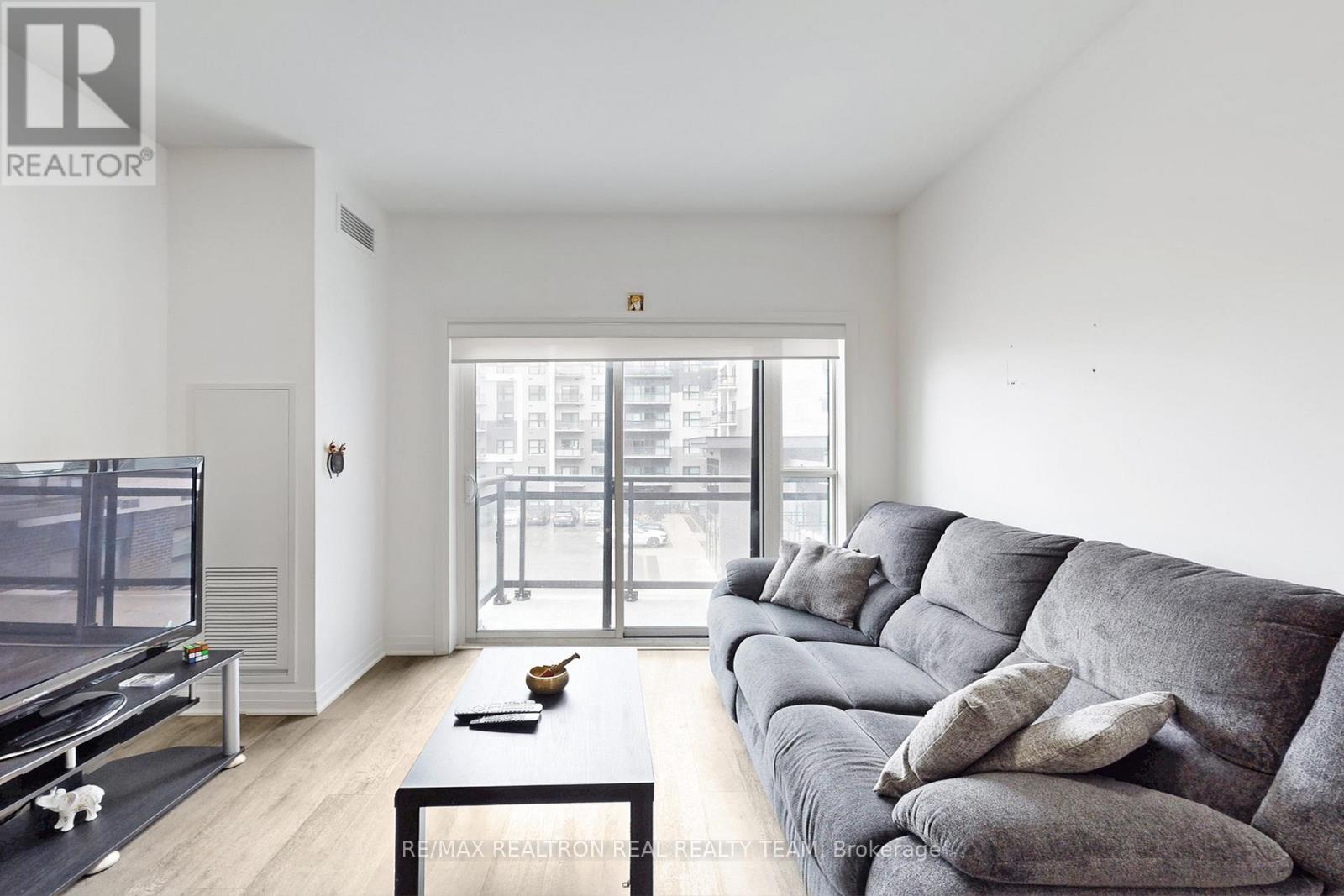 334 - 102 Grovewood Common, Oakville, Ontario  L6H 0X2 - Photo 7 - W12998446