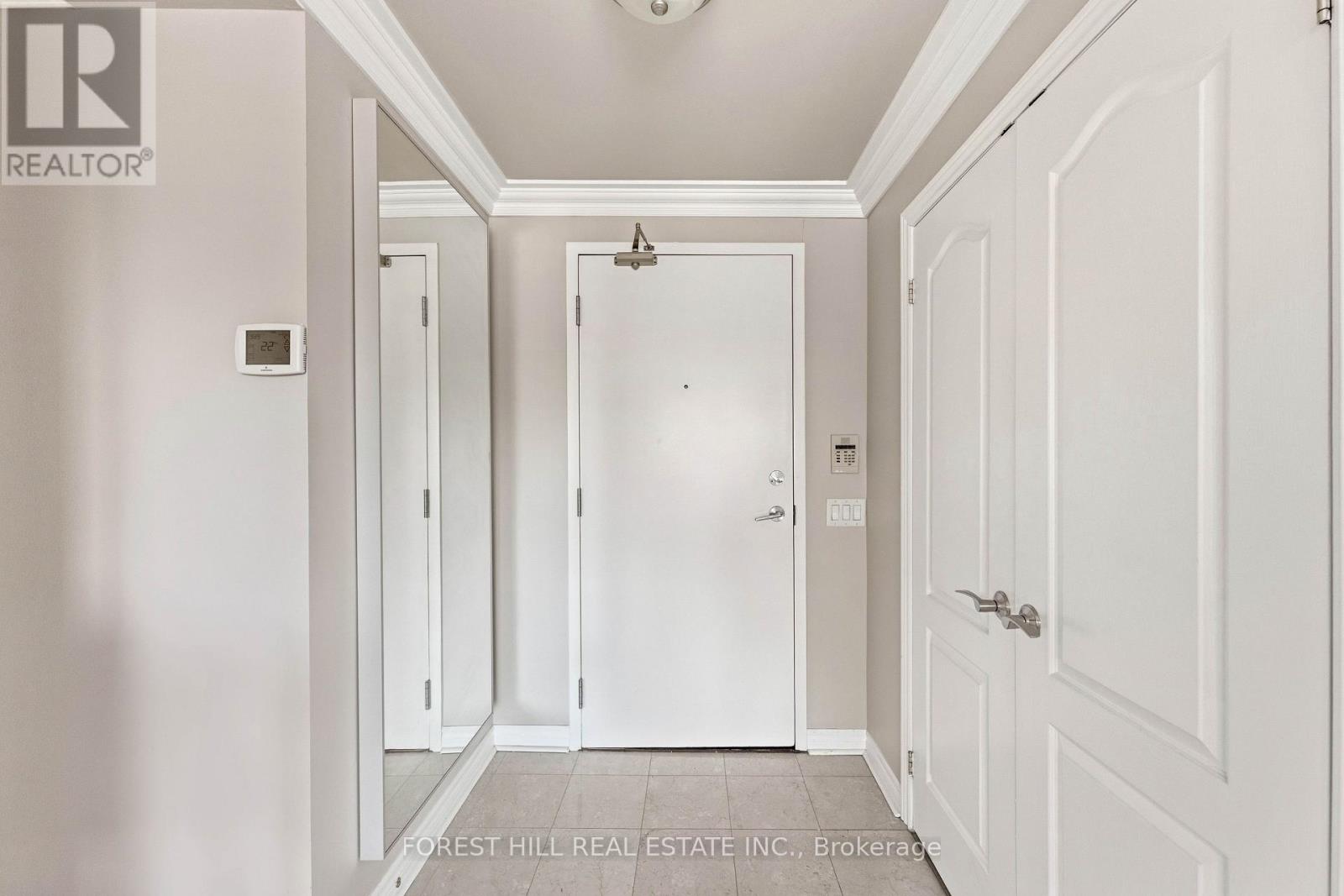 203 - 483 Faith Drive, Mississauga, Ontario  L5R 0A1 - Photo 10 - W12998450