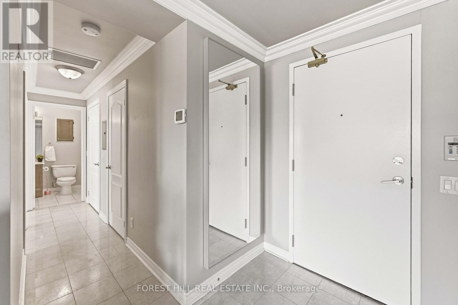 203 - 483 Faith Drive, Mississauga, Ontario  L5R 0A1 - Photo 11 - W12998450