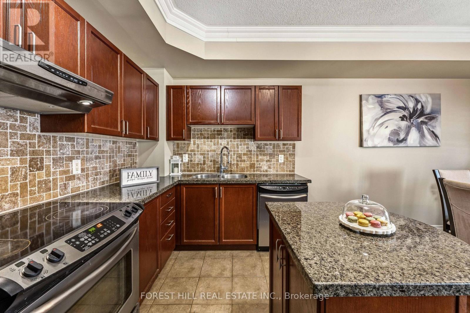 203 - 483 Faith Drive, Mississauga, Ontario  L5R 0A1 - Photo 19 - W12998450