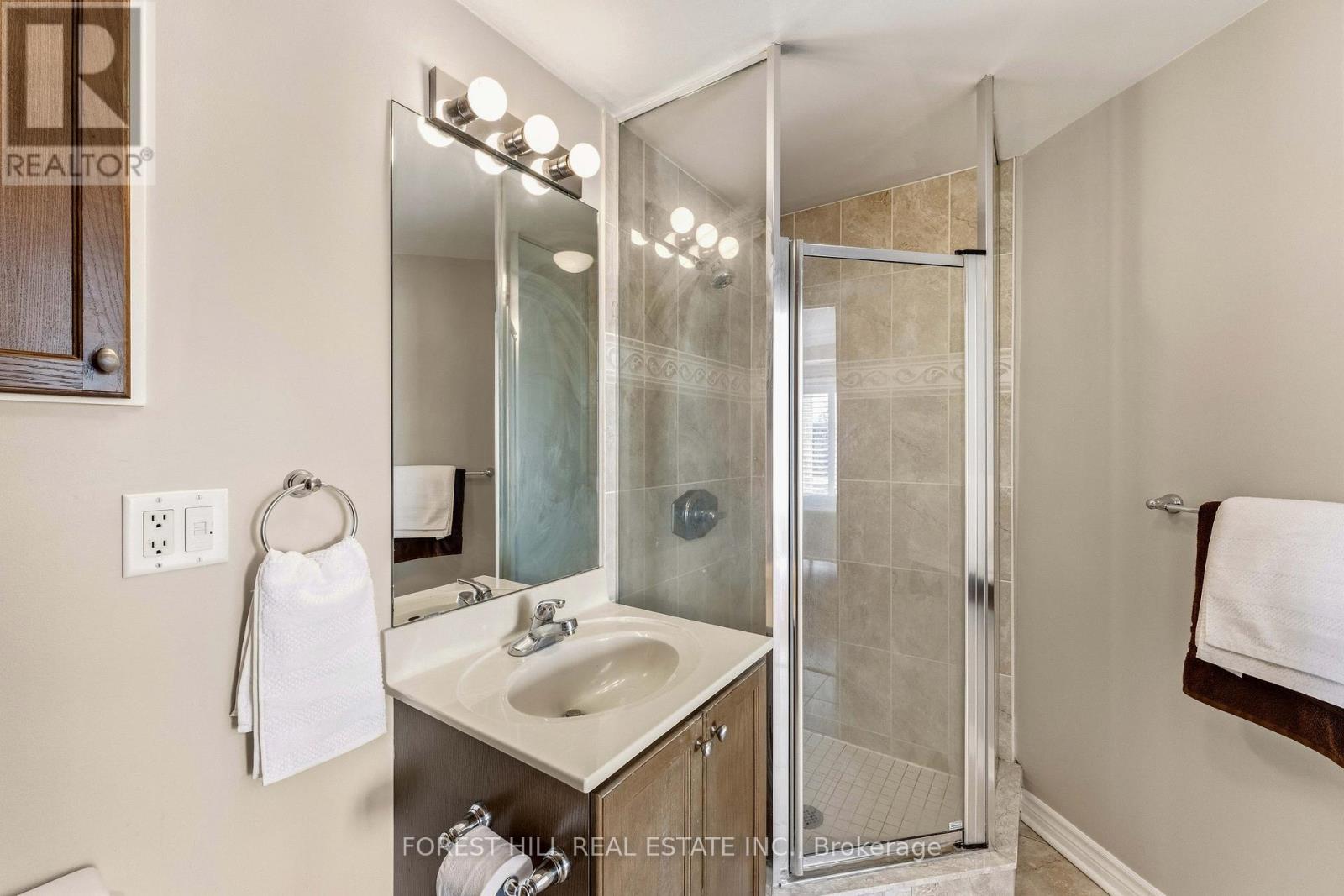 203 - 483 Faith Drive, Mississauga, Ontario  L5R 0A1 - Photo 27 - W12998450