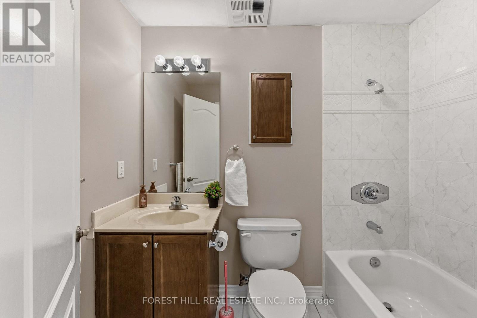 203 - 483 Faith Drive, Mississauga, Ontario  L5R 0A1 - Photo 31 - W12998450