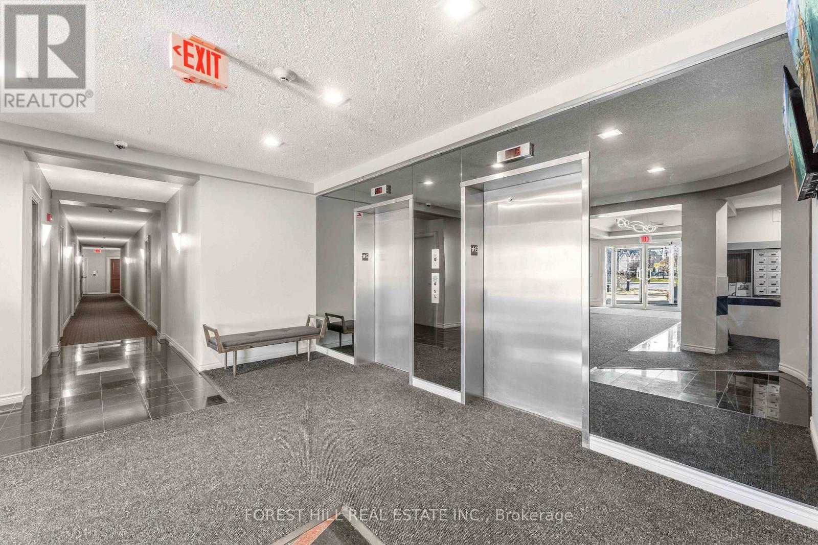 203 - 483 Faith Drive, Mississauga, Ontario  L5R 0A1 - Photo 7 - W12998450