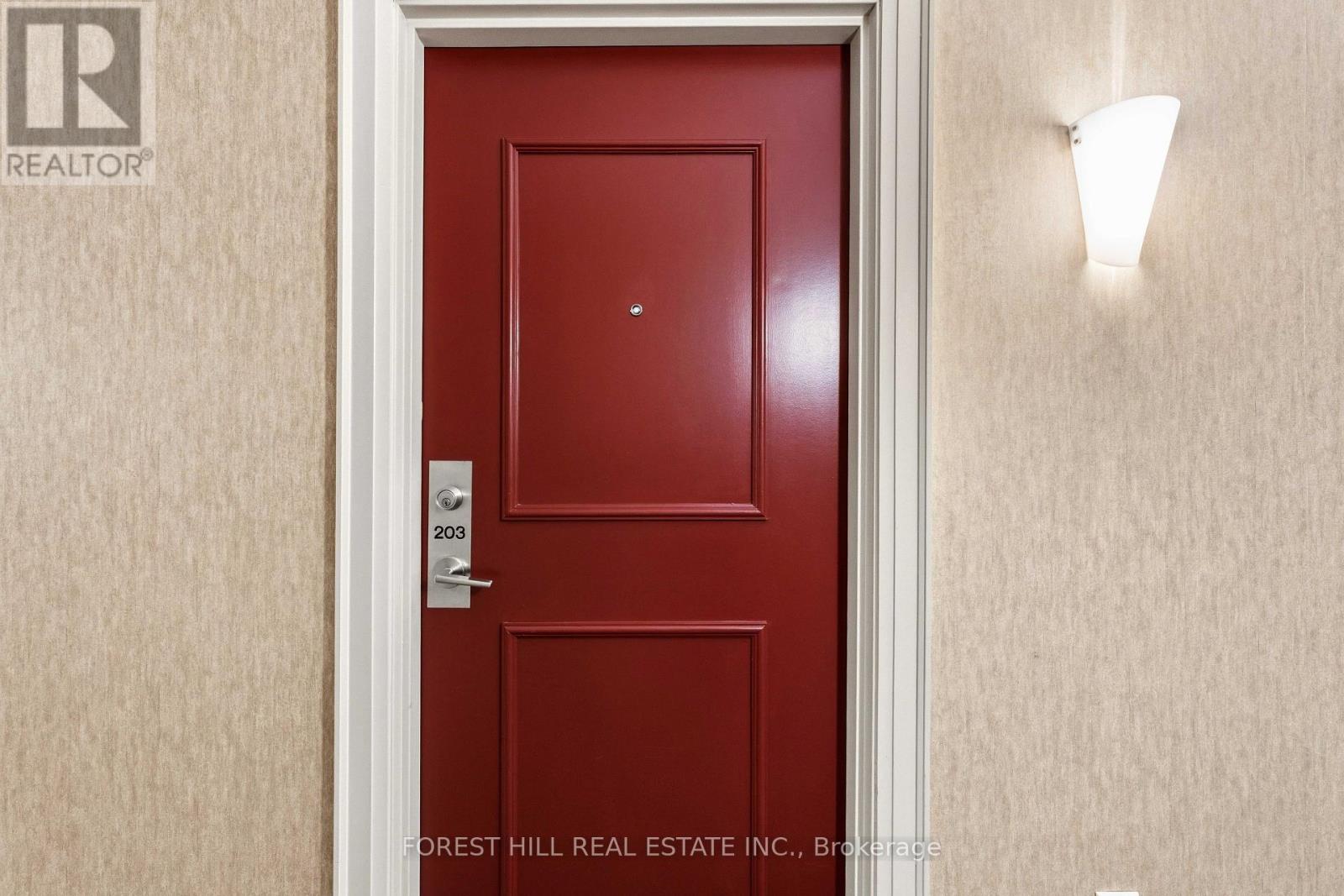 203 - 483 Faith Drive, Mississauga, Ontario  L5R 0A1 - Photo 8 - W12998450