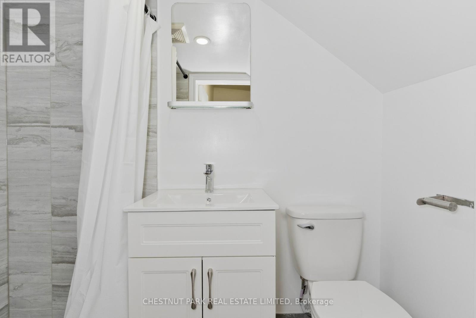 41 Roncesvalles Avenue, Toronto, Ontario M6R 2K4 - Photo 25 - W12998472