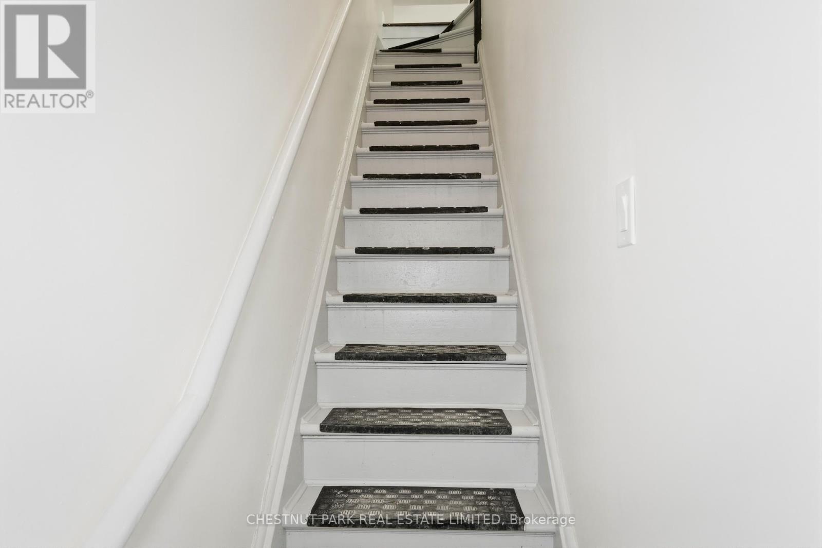 41 Roncesvalles Avenue, Toronto, Ontario M6R 2K4 - Photo 30 - W12998472