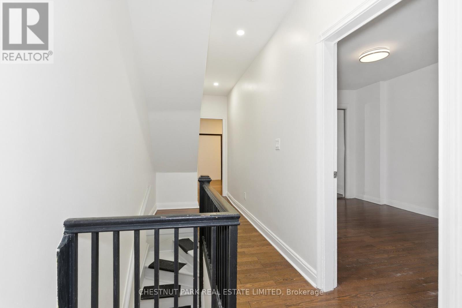 41 Roncesvalles Avenue, Toronto, Ontario M6R 2K4 - Photo 17 - W12998476