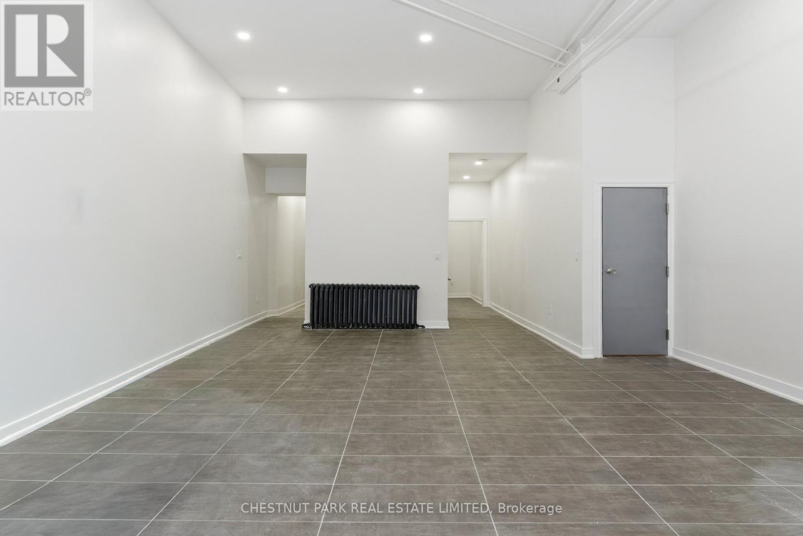 41 Roncesvalles Avenue, Toronto, Ontario M6R 2K4 - Photo 2 - W12998476