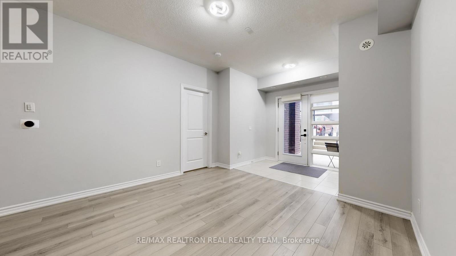 110 - 349 Wheat Boom Drive, Oakville, Ontario  L6H 7X5 - Photo 17 - W12998480