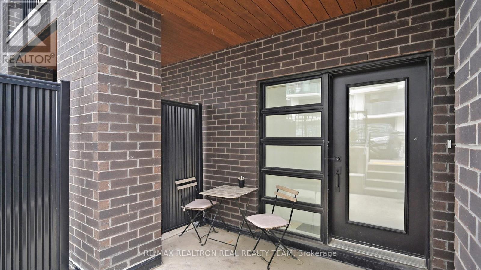 110 - 349 Wheat Boom Drive, Oakville, Ontario  L6H 7X5 - Photo 5 - W12998480