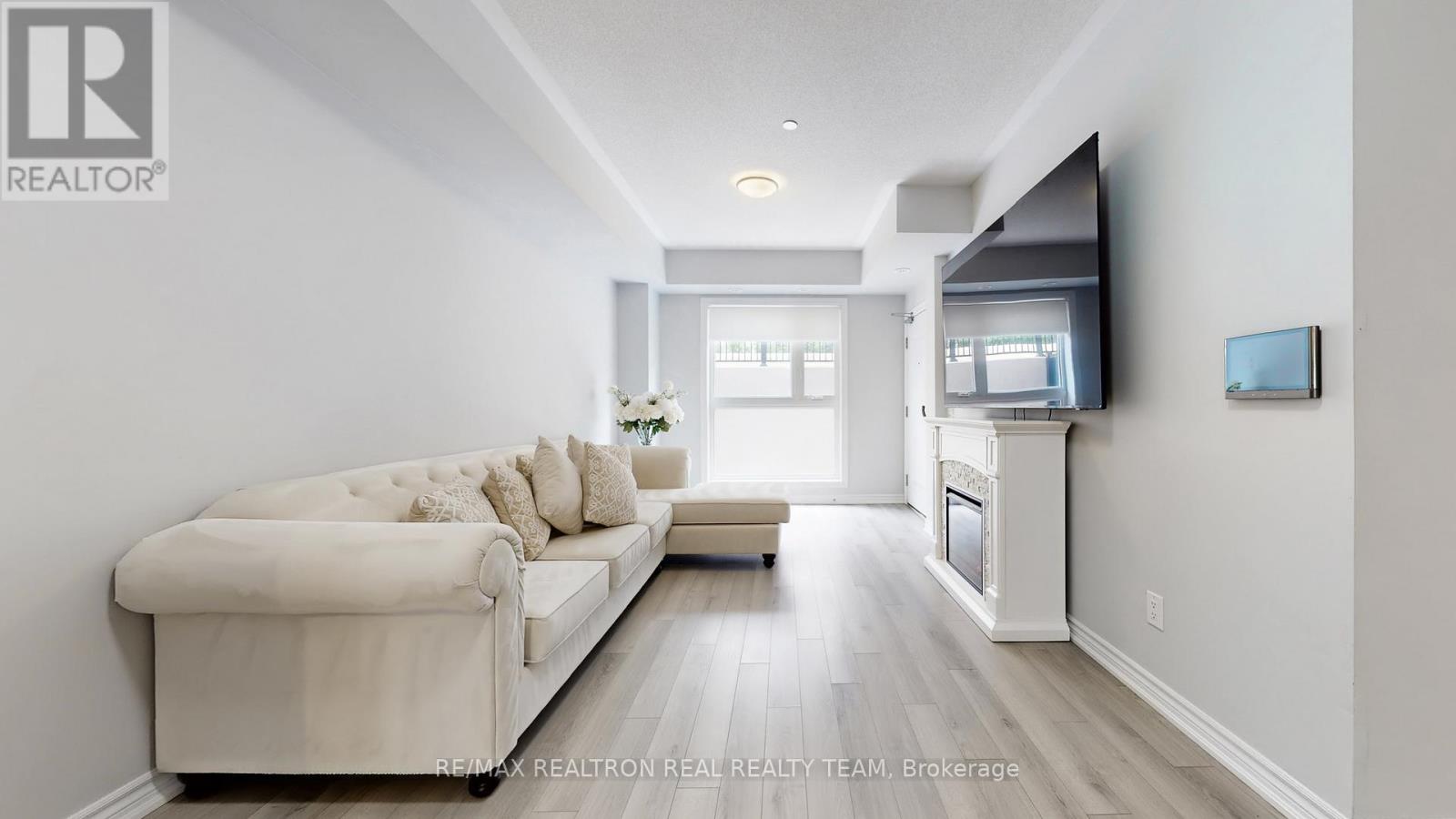 110 - 349 Wheat Boom Drive, Oakville, Ontario  L6H 7X5 - Photo 7 - W12998480