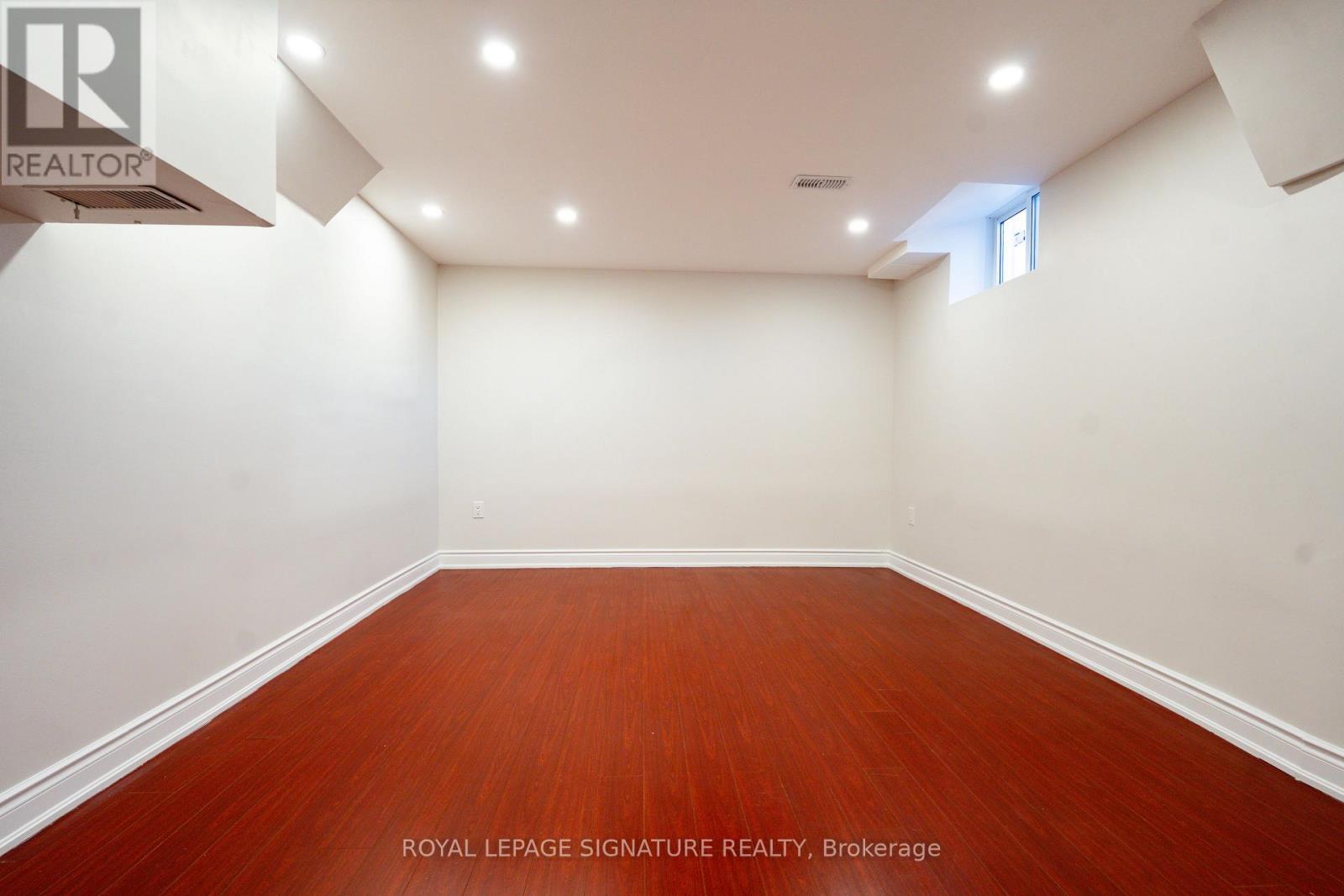 Bsmt - 3163 Galbraith Drive, Mississauga, Ontario  L5L 3Y9 - Photo 11 - W12998482