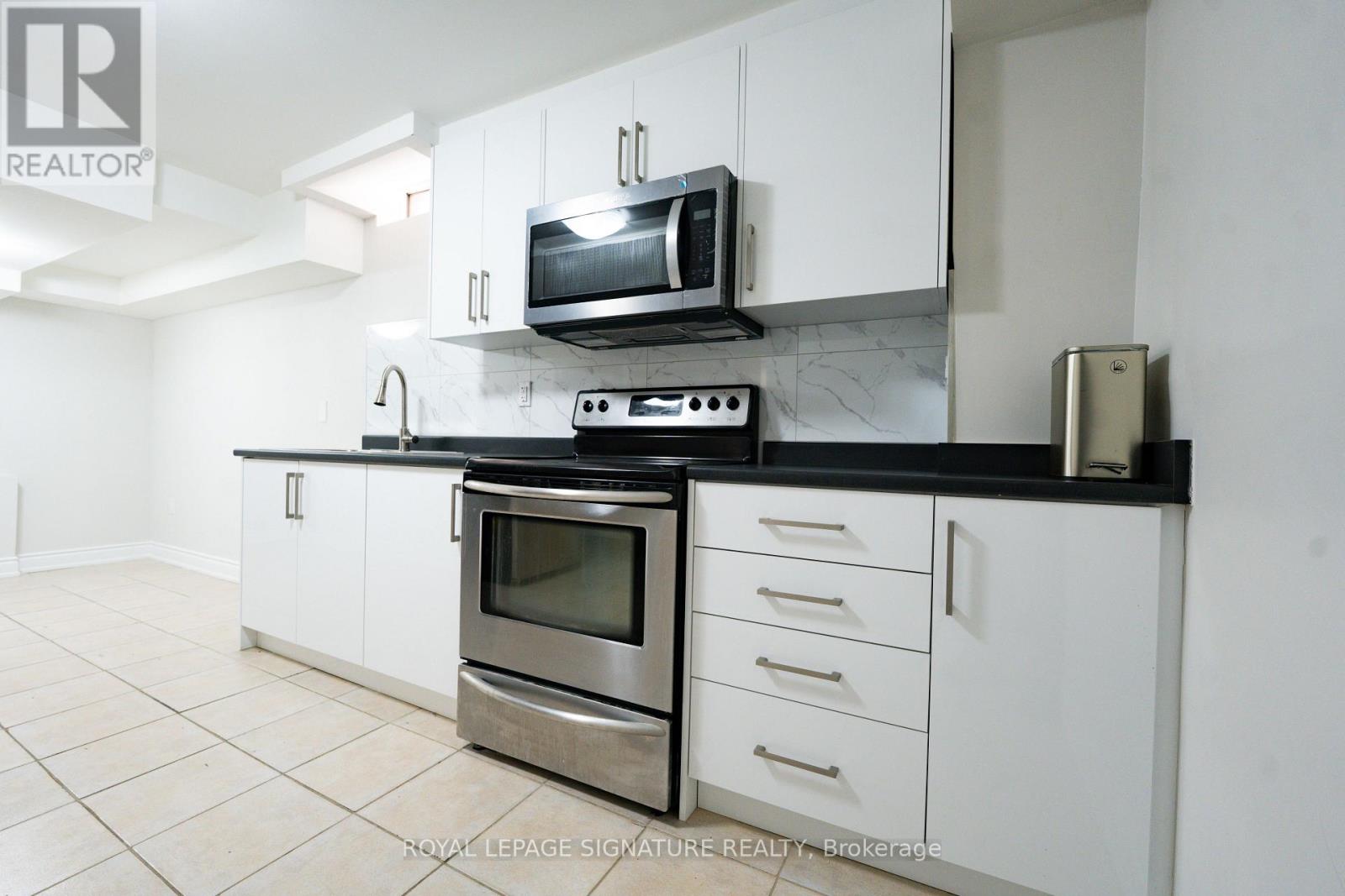 Bsmt - 3163 Galbraith Drive, Mississauga, Ontario  L5L 3Y9 - Photo 15 - W12998482