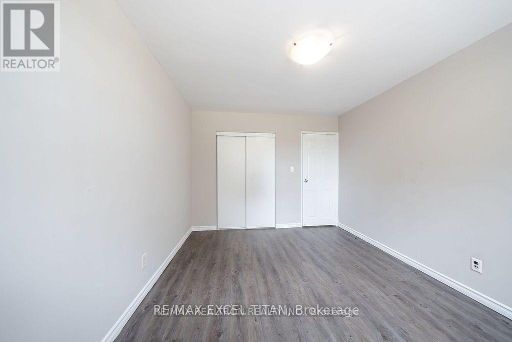 36 - 2043 Prospect Street, Burlington, Ontario L7R 1Z2 - Photo 4 - W12998484