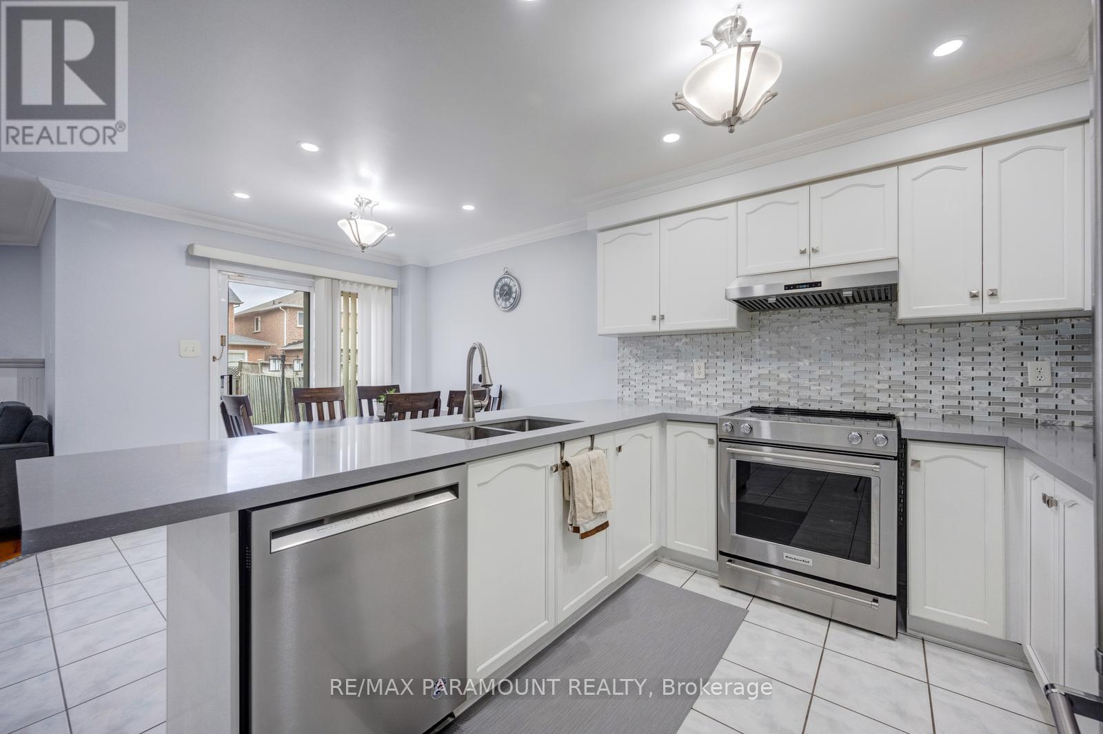 79 Porchlight Road, Brampton, Ontario  L6X 4S1 - Photo 14 - W12998502