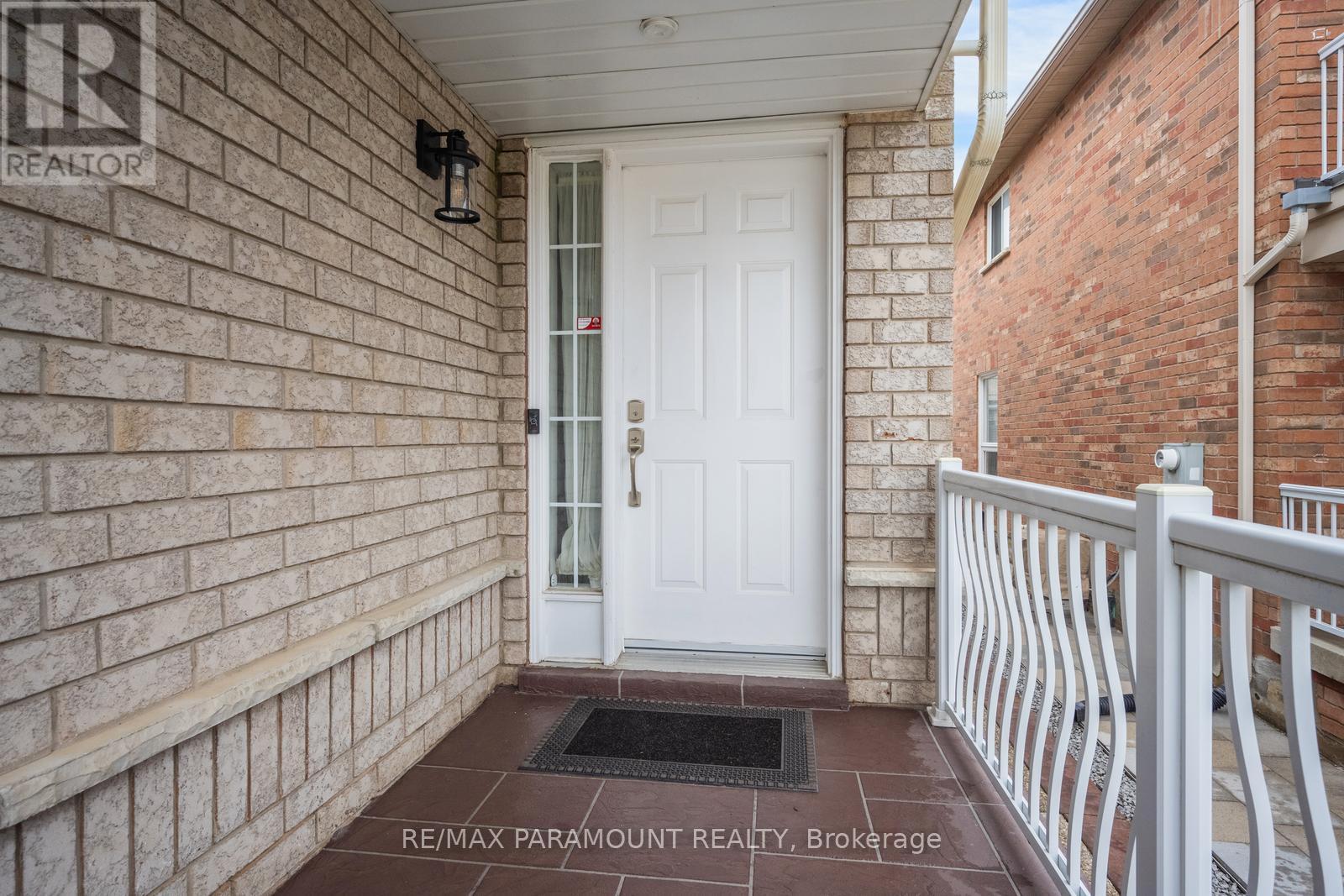 79 Porchlight Road, Brampton, Ontario  L6X 4S1 - Photo 3 - W12998502