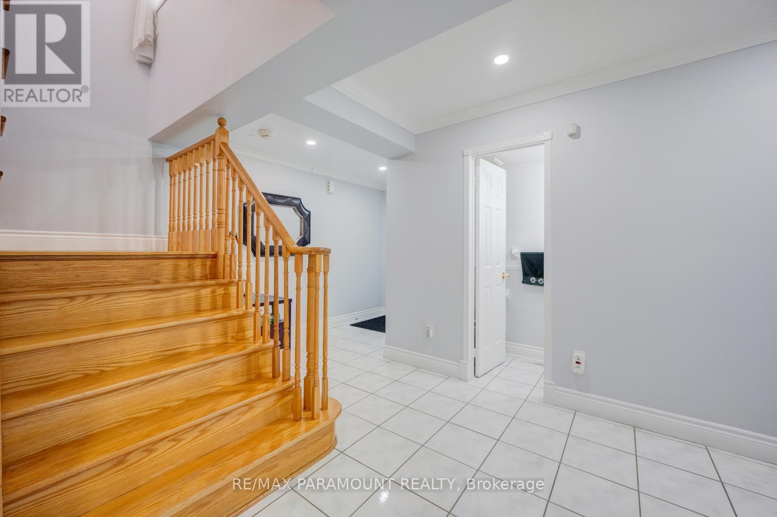 79 Porchlight Road, Brampton, Ontario  L6X 4S1 - Photo 5 - W12998502