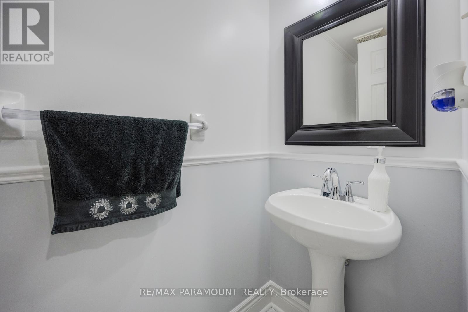 79 Porchlight Road, Brampton, Ontario  L6X 4S1 - Photo 6 - W12998502