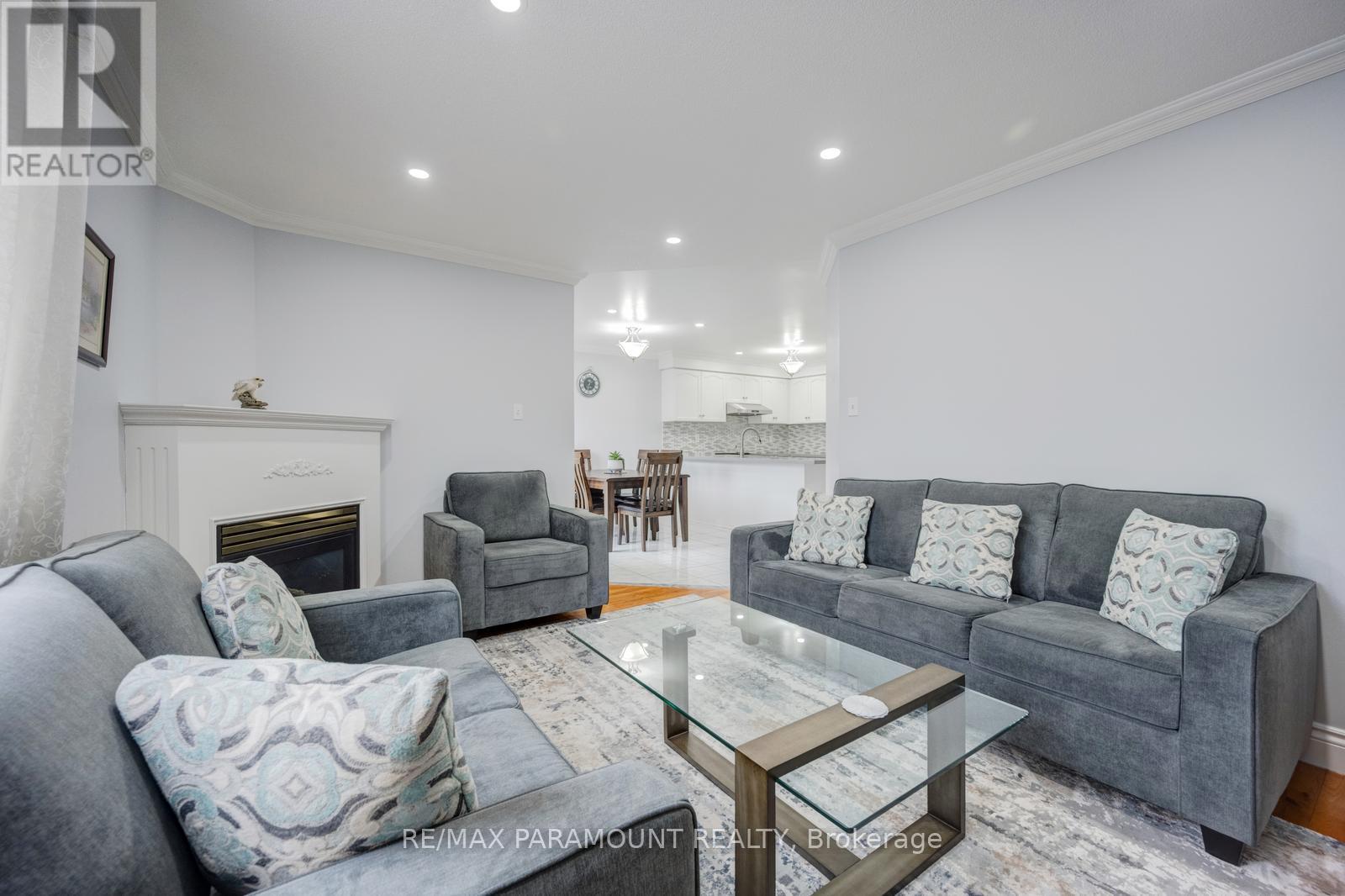 79 Porchlight Road, Brampton, Ontario  L6X 4S1 - Photo 9 - W12998502