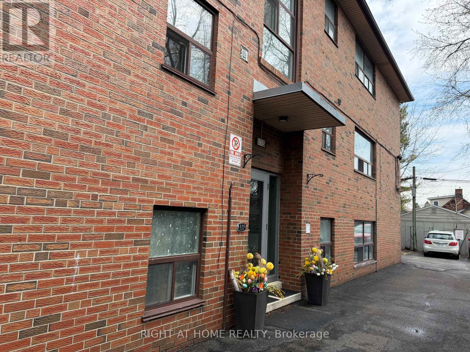 2 - 115 EIGHTH STREET, Toronto, Ontario