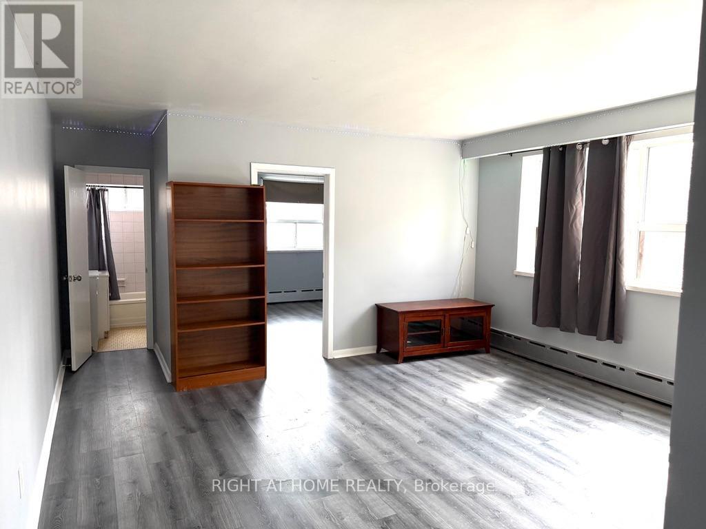 2 - 115 Eighth Street, Toronto, Ontario  M8V 3C5 - Photo 6 - W12998504