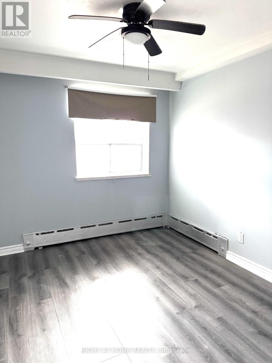 2 - 115 Eighth Street, Toronto, Ontario  M8V 3C5 - Photo 9 - W12998504