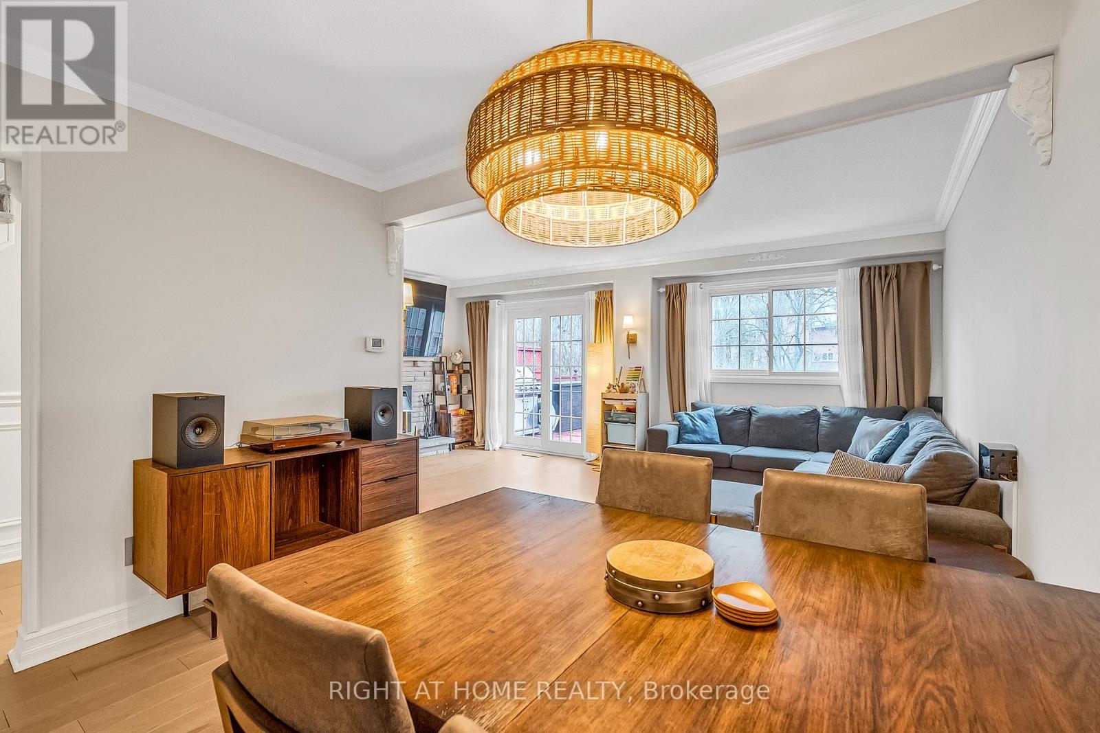 Upper - 1205 Shagbark Crescent, Mississauga, Ontario  L5C 3N6 - Photo 15 - W12998512